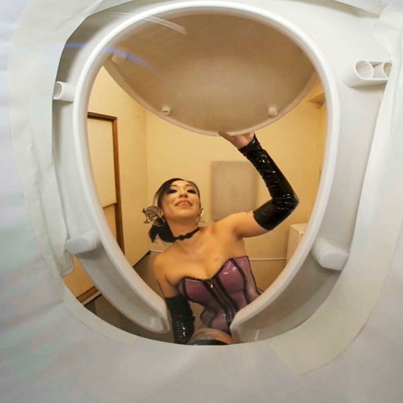 【VR】【VR高画質】M男を人間便器にして楽しむゲロスカ女子倶楽部 結愛女王様 後藤結愛│後藤結愛│単体作品│mrvr00003